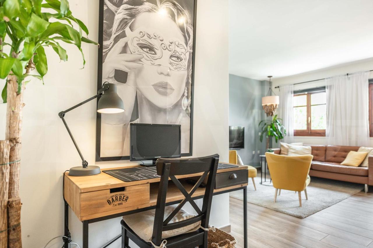 Spacious Apartment Next To Plaza De La Merced By Rems マラガ エクステリア 写真