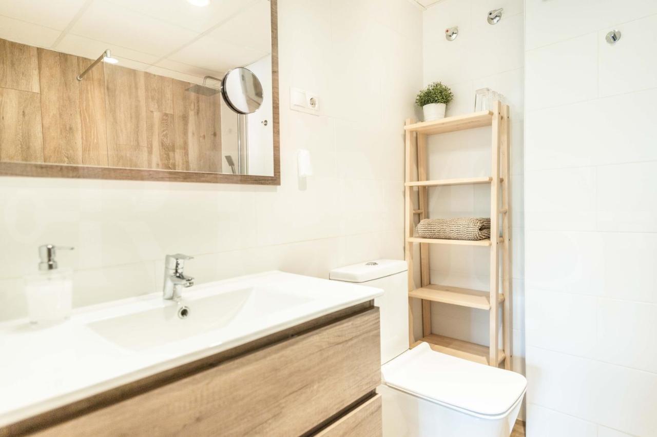 Spacious Apartment Next To Plaza De La Merced By Rems マラガ エクステリア 写真