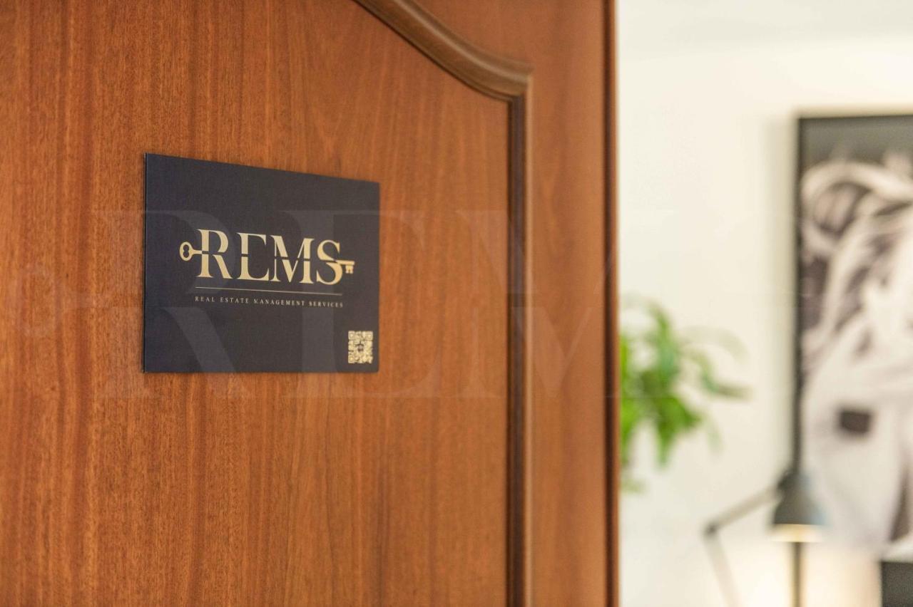 Spacious Apartment Next To Plaza De La Merced By Rems マラガ エクステリア 写真